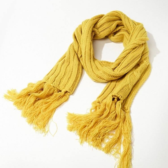 Yellow Cable Knit Scarf - NWT - Picture 2 of 5